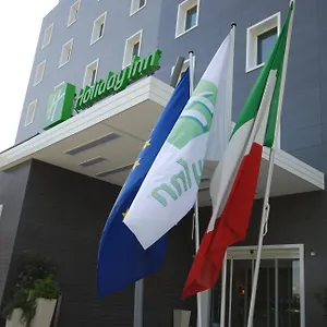 **** Hotel Milan Nord Zara By Ihg Włochy