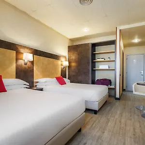 **** Hotel Jr Amadeus Włochy
