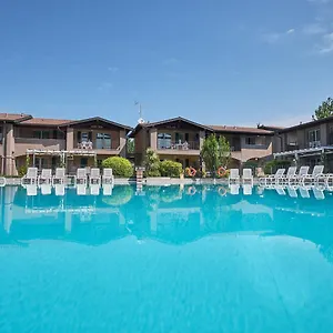 *** Hotel apartamentowy Villaggio Turistico Lugana Marina Włochy